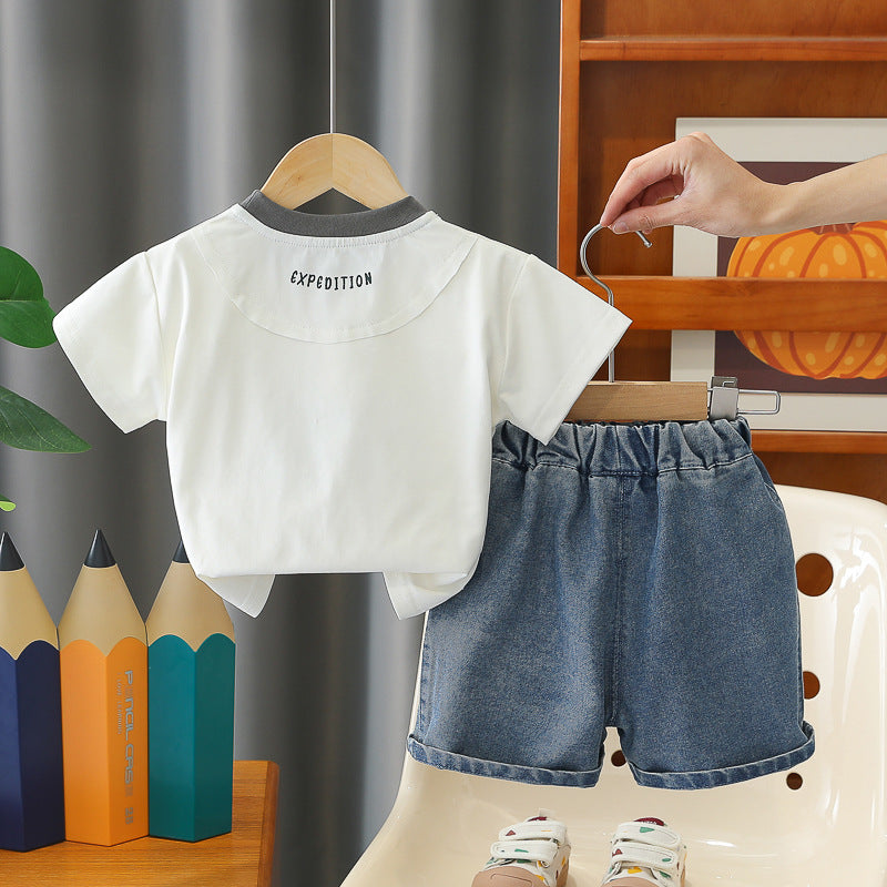 Casual cartoon short sleeved two-piece boys' clothing